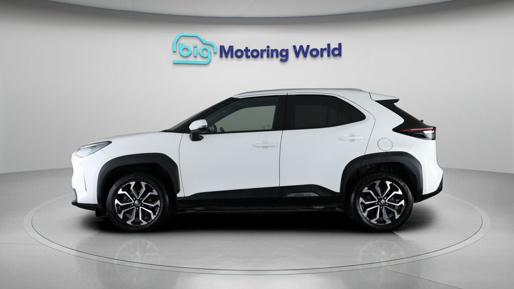 Toyota Yaris Cross Design White #4