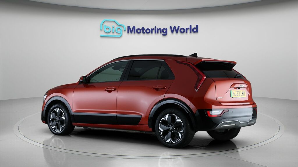 Kia Niro 4 Orange #5