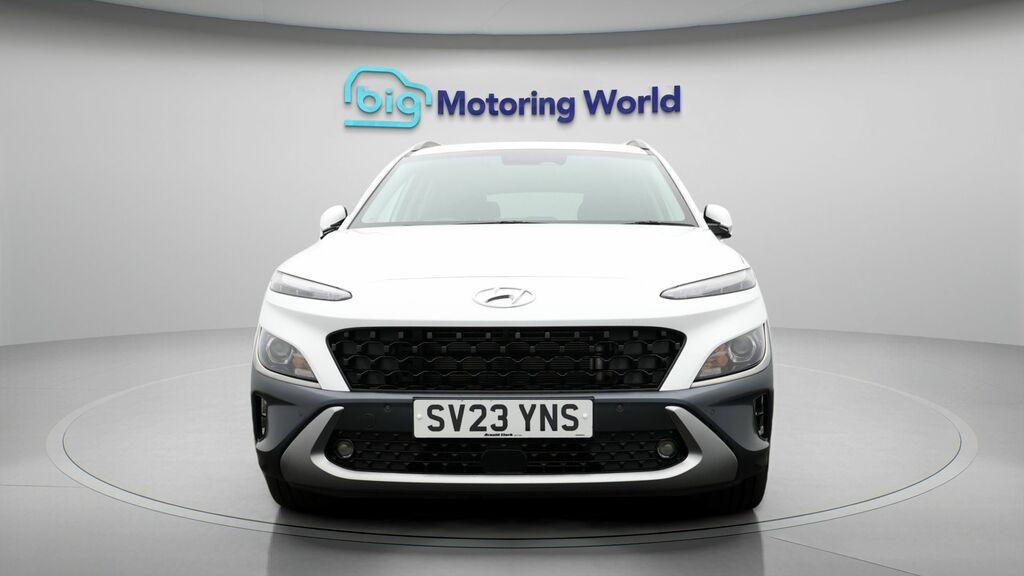 Hyundai Kona Premium SV23YNS White #2