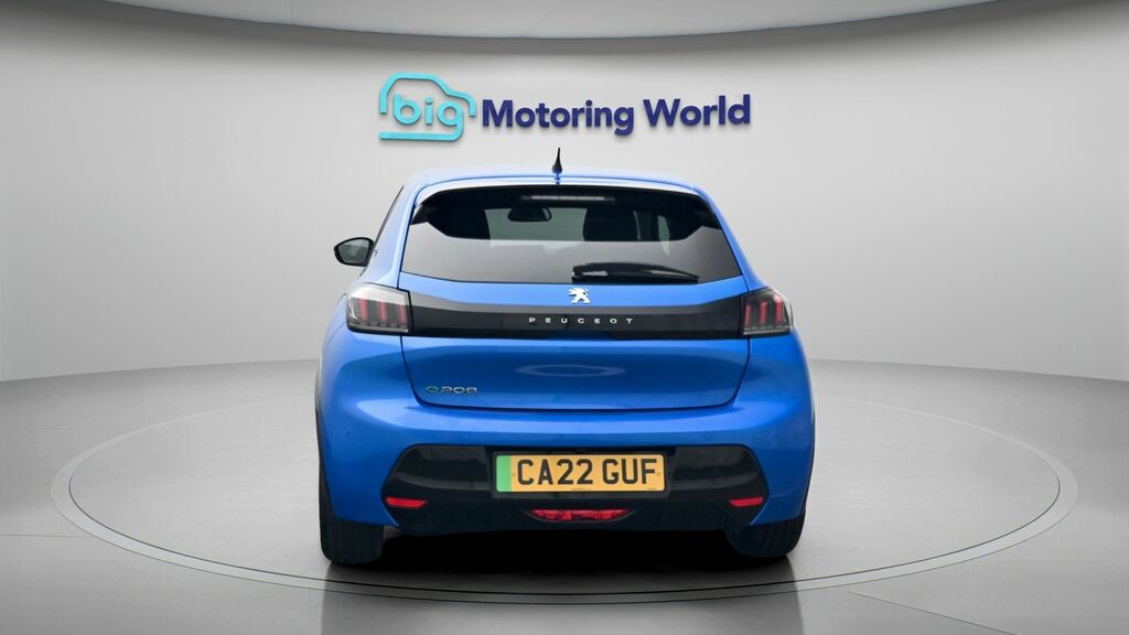 Peugeot e-208 Allure Premium Blue #6