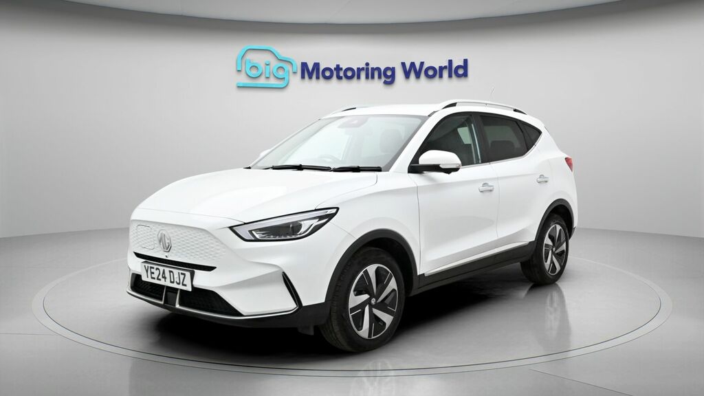 BMW iX3 M Sport White #3