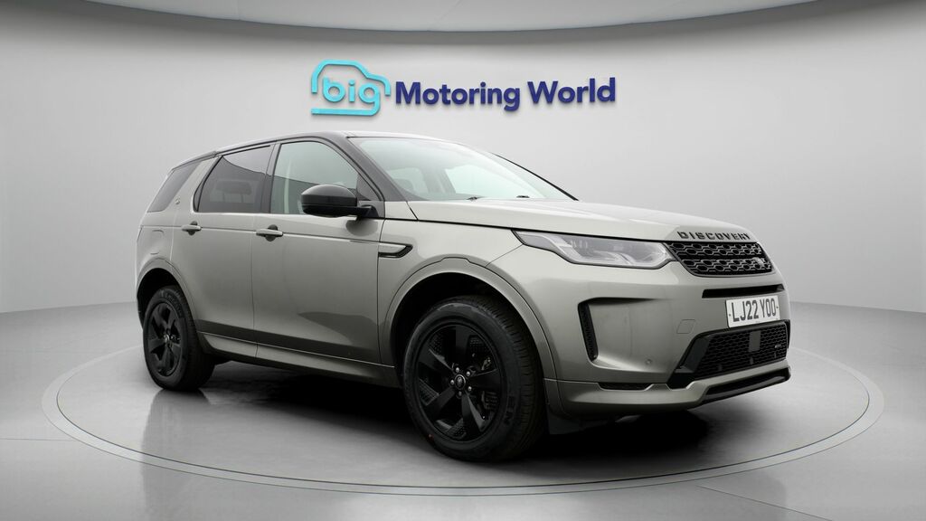 Land Rover Discovery Sport R-dynamic Se LJ22YOO Silver