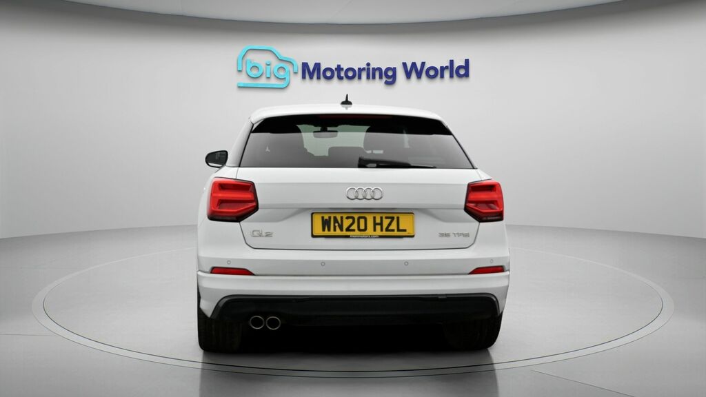 Audi Q2 Black Edition WN20HZL White #6
