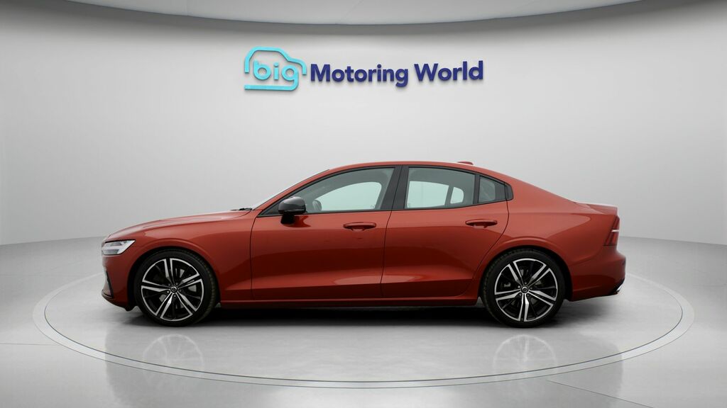Volvo S60 R-design Edition Red #4