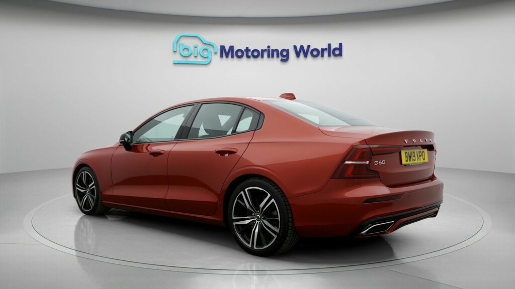 Volvo S60 R-design Edition Red #5