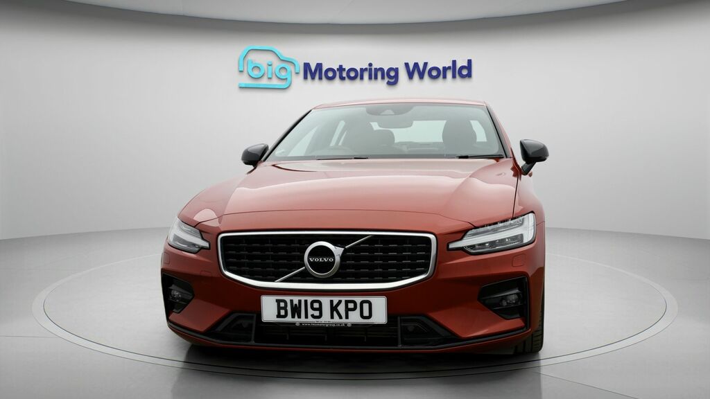 Volvo S60 R-design Edition Red #2