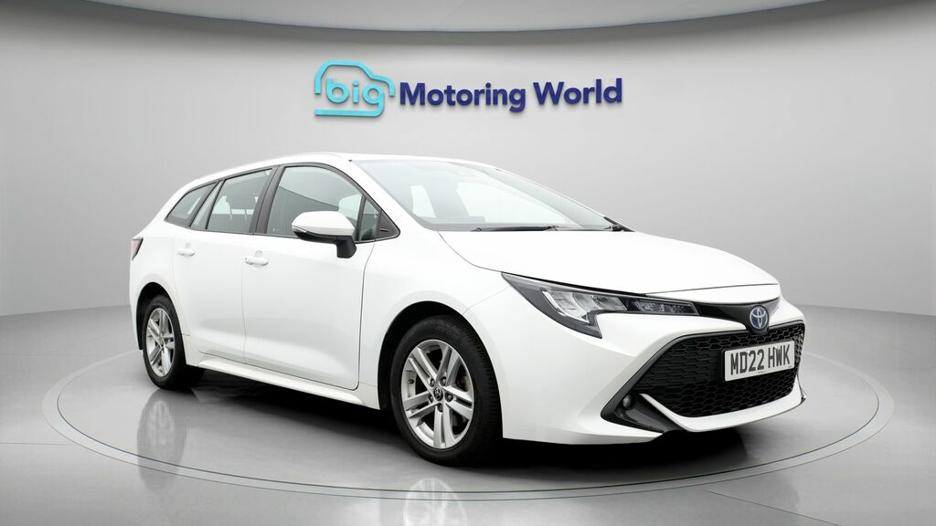 Toyota Corolla Icon White