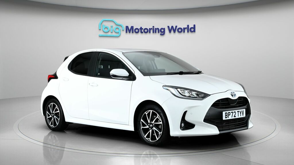 Toyota Yaris Design White