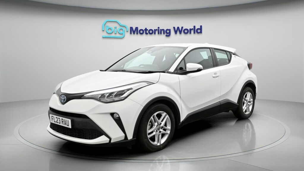 Toyota C-Hr Icon White #3