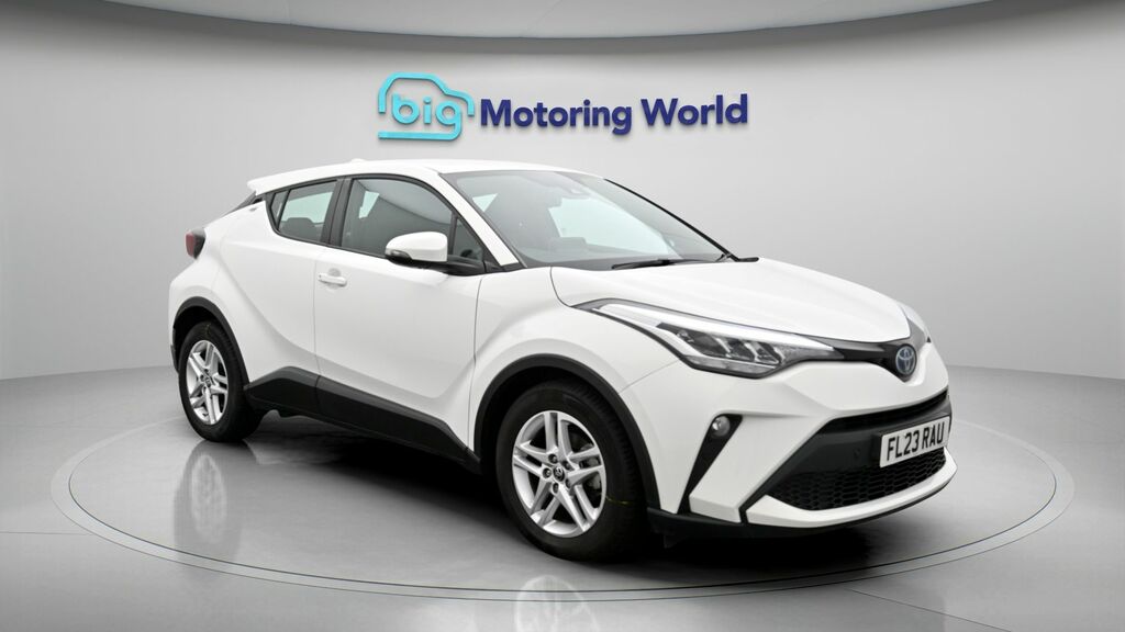 Toyota C-Hr Icon White
