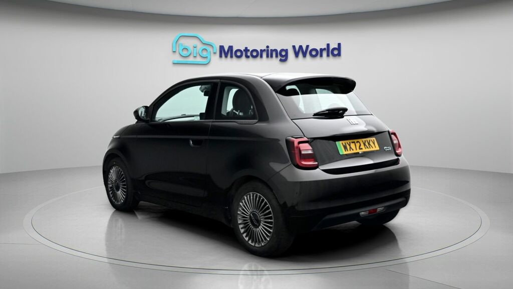 Fiat 500E Icon Black #5