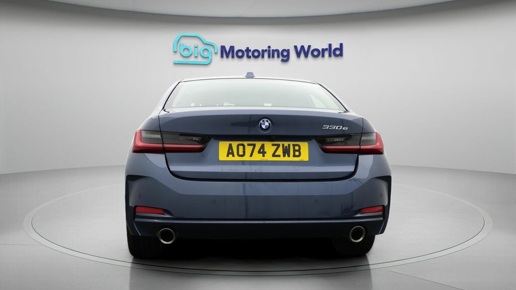BMW 3 Series Sport Blue #6