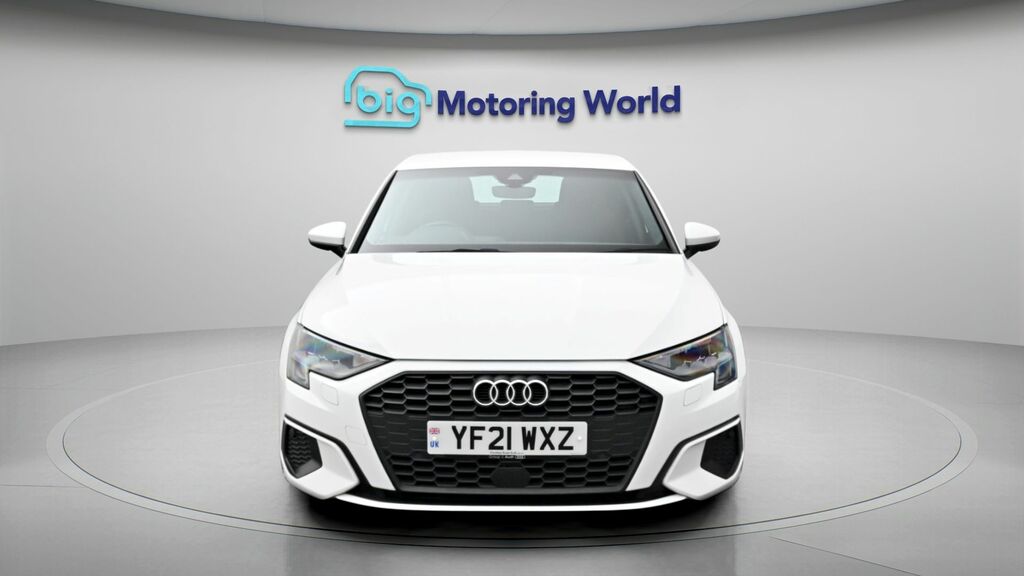 Audi A3 Technik White #2