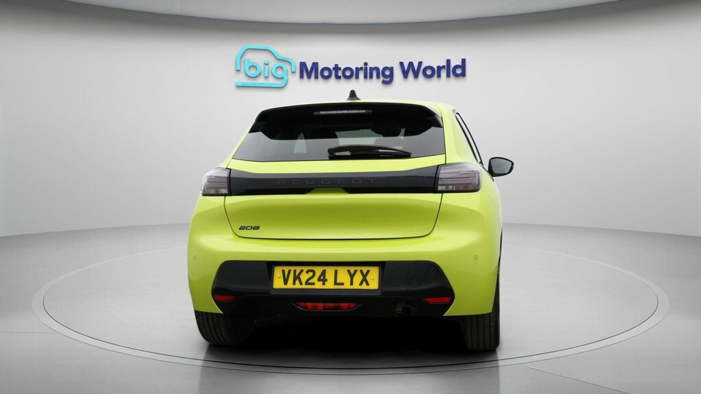 Peugeot 208 Allure Yellow #6