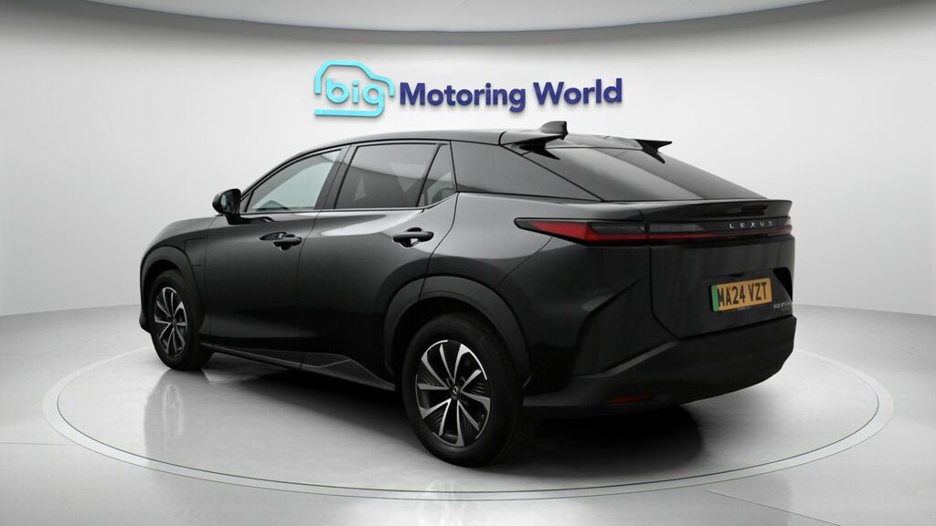 Lexus RZ Premium Black #5