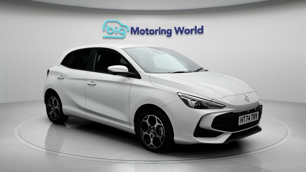 MG MG3 Trophy White