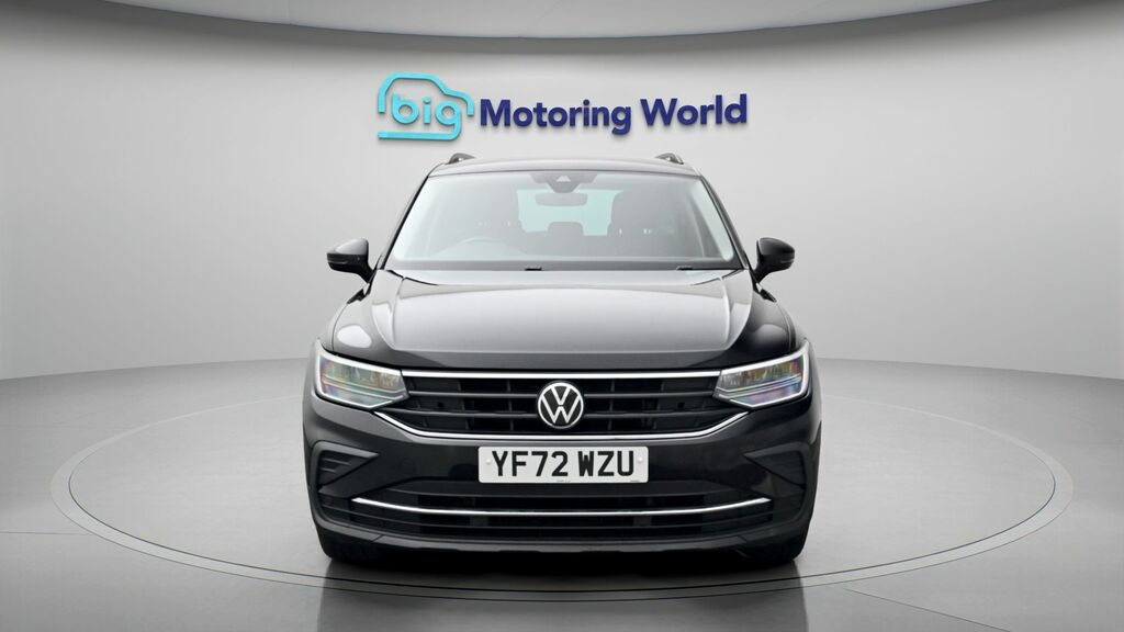 Volkswagen Tiguan Life Black #2