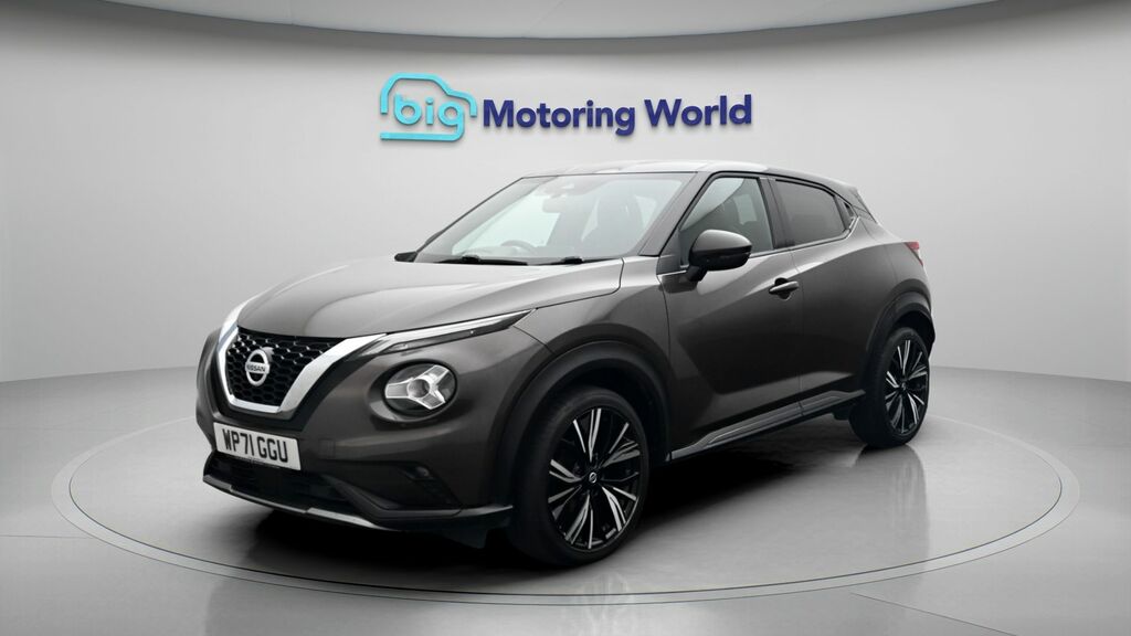 Nissan Juke Tekna WP71GGU Brown #3