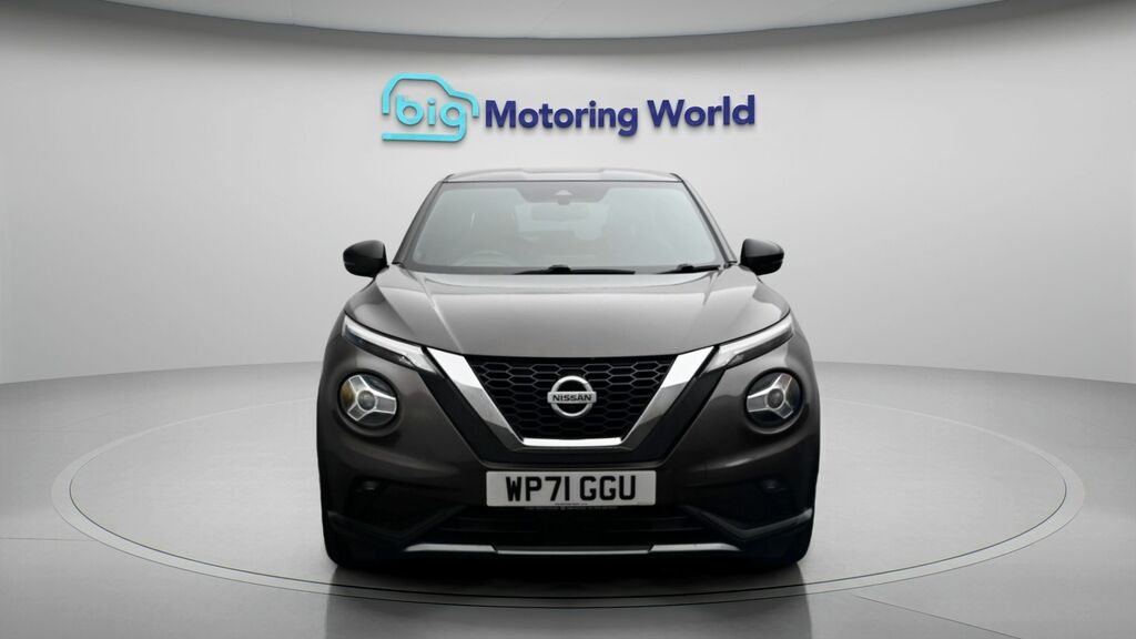 Nissan Juke Tekna WP71GGU Brown #2