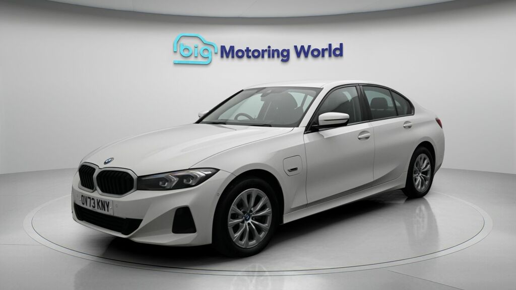 BMW 3 Series Sport White #3