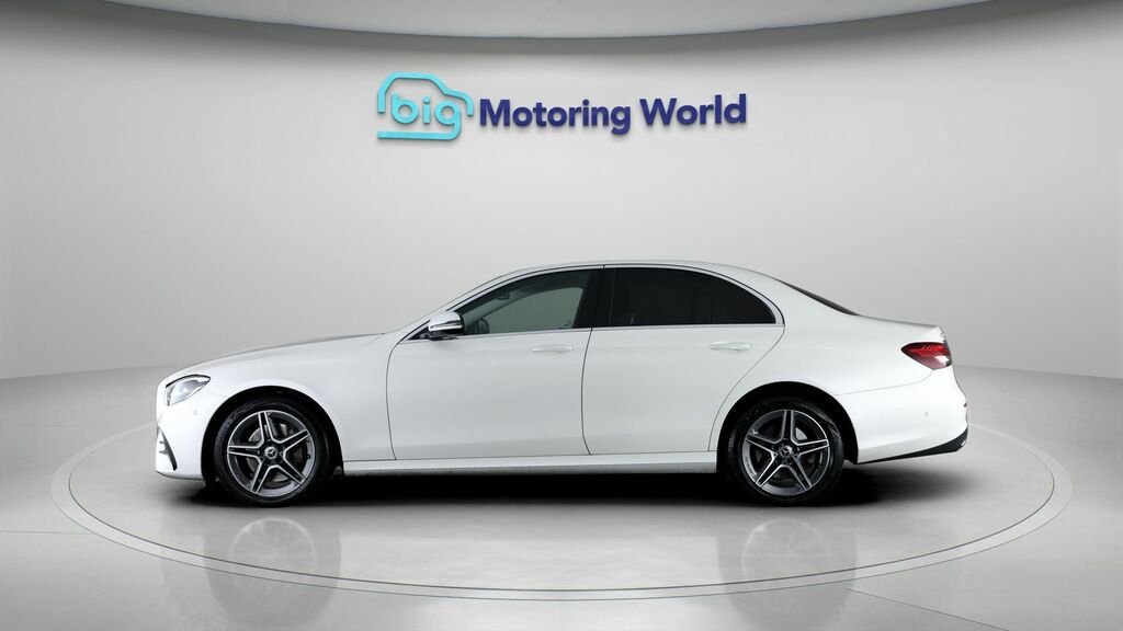 Mercedes-Benz E Class Amg Line Edition LM71JZC White #4