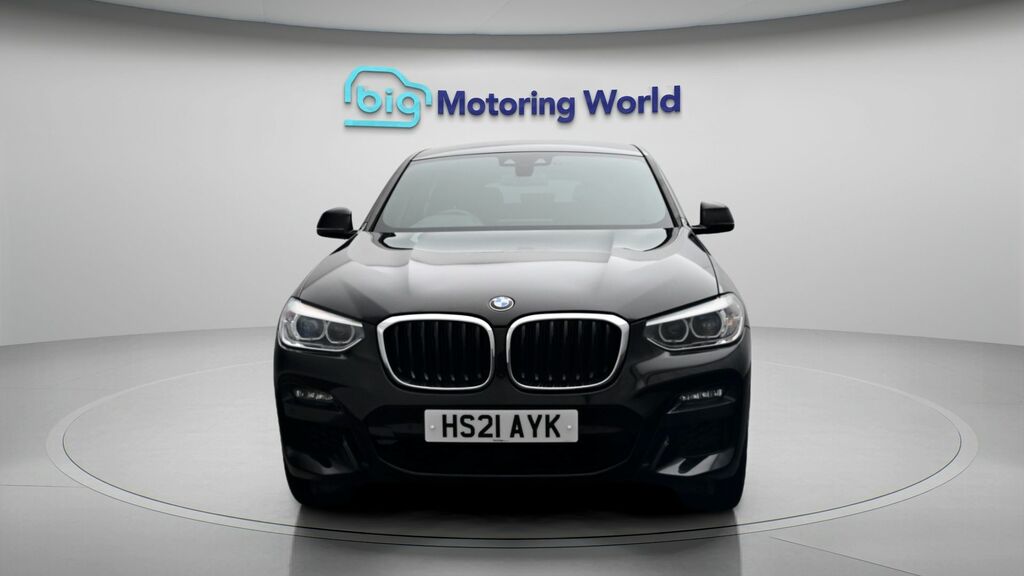 BMW X4 M M Sport Black #2