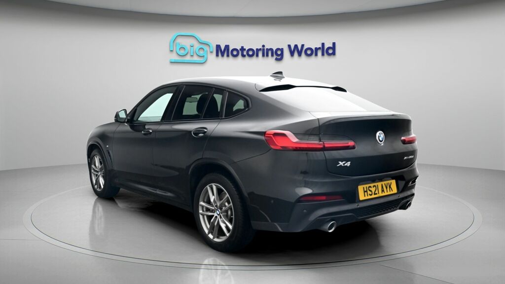 BMW X4 M M Sport Black #5