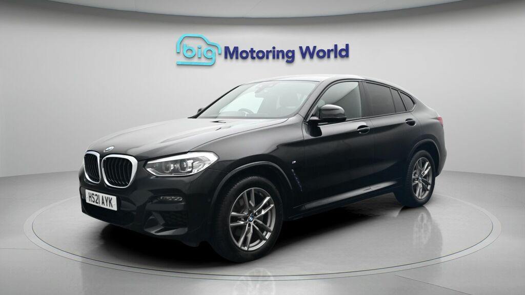 BMW X4 M M Sport Black #3