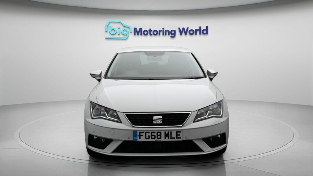 Seat Leon Se Dynamic White #2