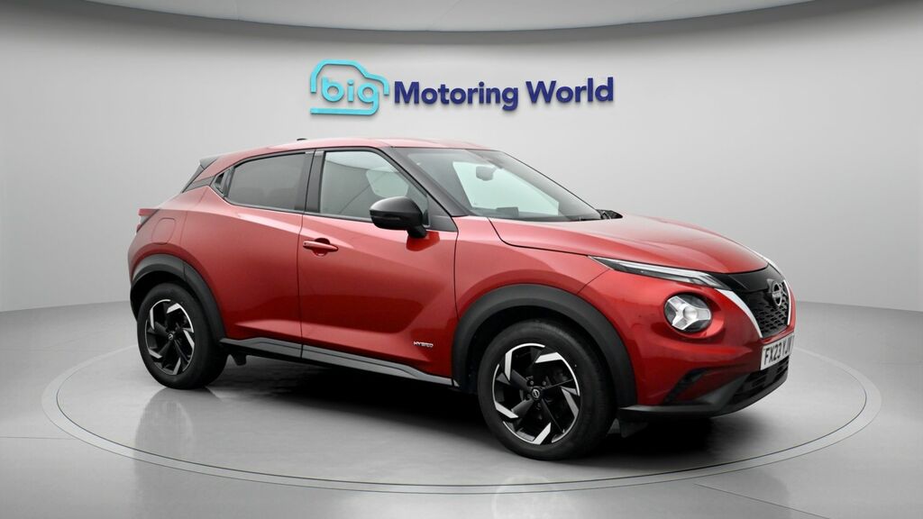 Nissan Juke N-connecta Red