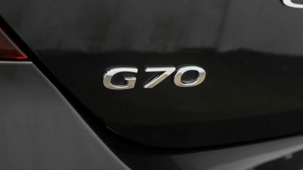 Genesis G70 Luxury Red #20