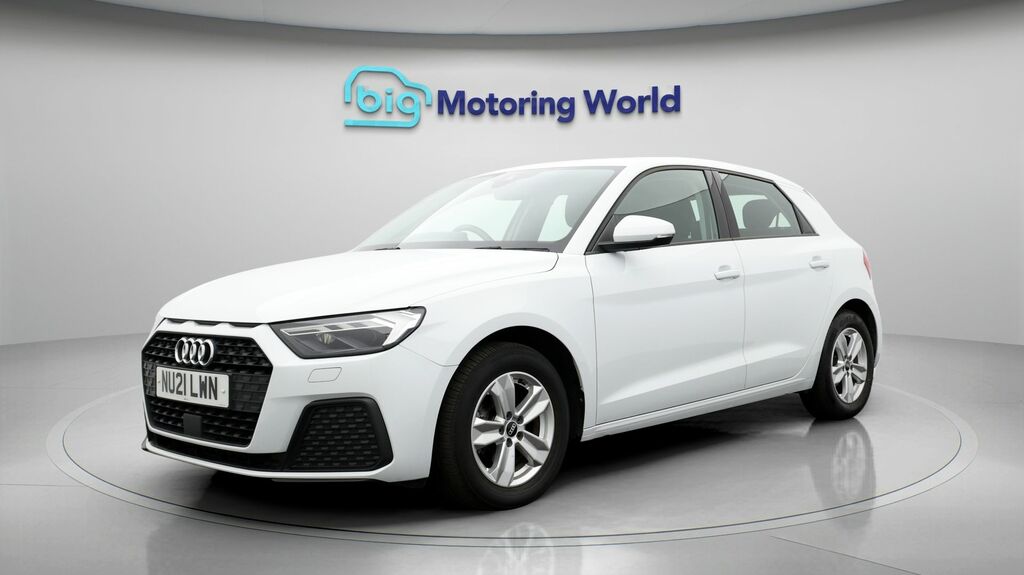 Audi A1 Technik NU21LWN White #3