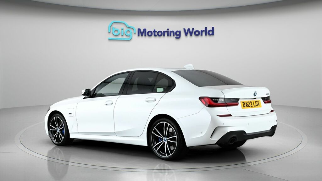 BMW 3 Series M Sport White #5