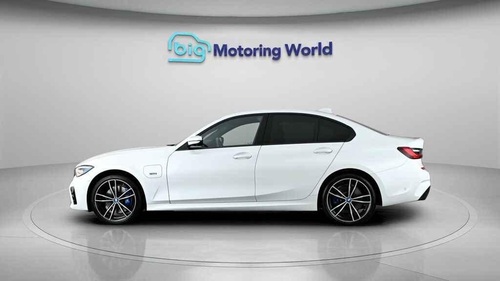 BMW 3 Series M Sport White #4
