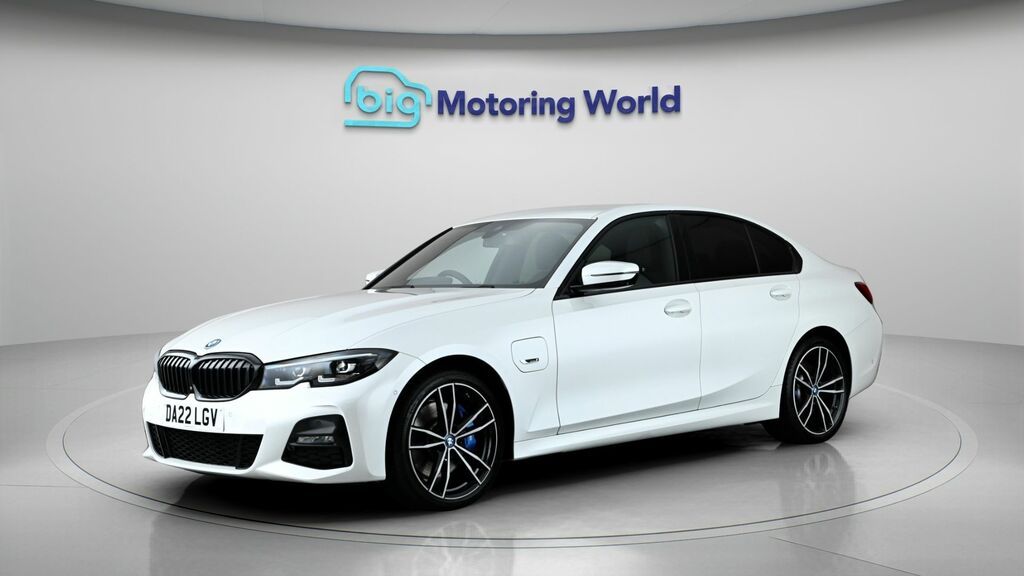 BMW 3 Series M Sport White #3