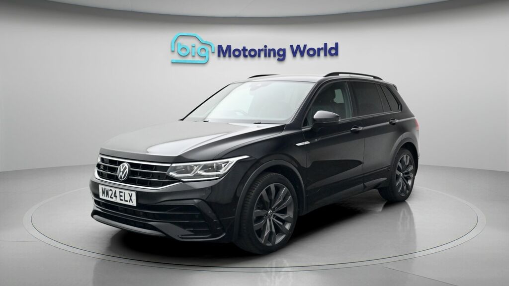 Volkswagen Tiguan Black Edition MW24ELX Black #3