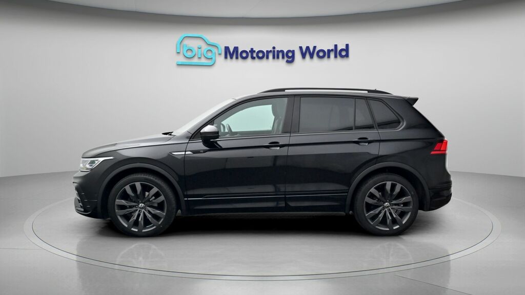Volkswagen Tiguan Black Edition MW24ELX Black #4