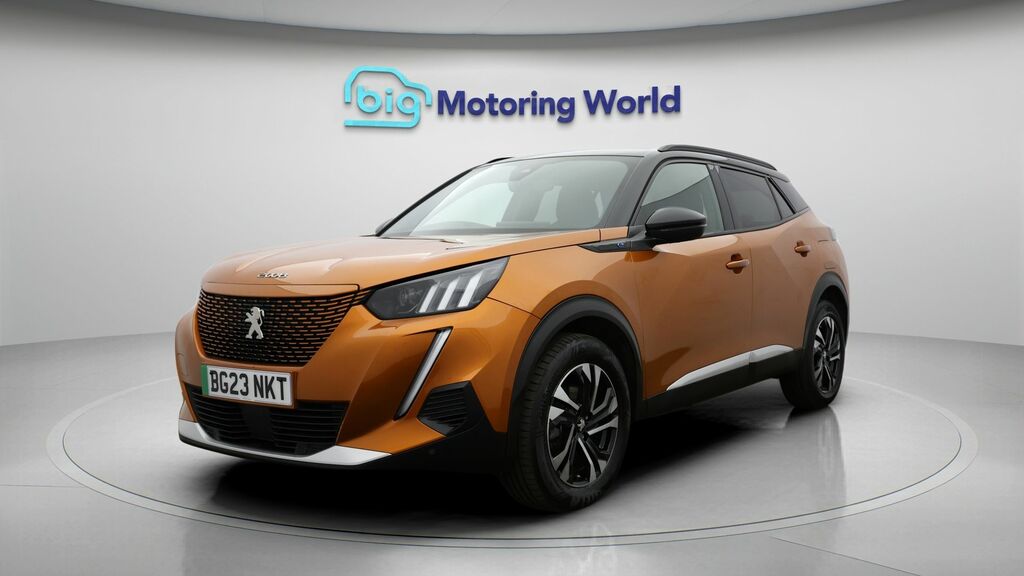 Peugeot e-2008 Gt Orange #3