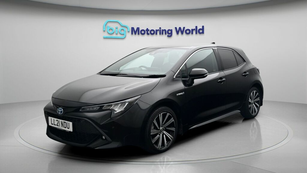 Toyota Corolla Design Black #3