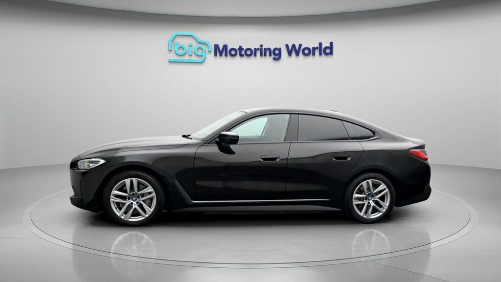 BMW i4 Sport Black #4