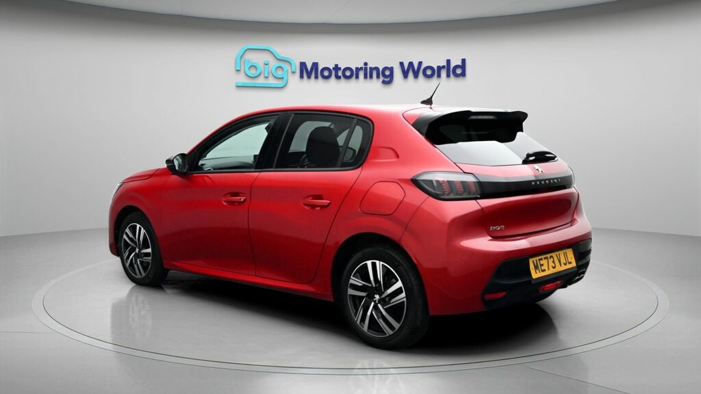Peugeot 208 Allure Premium ME73VJL Red #5