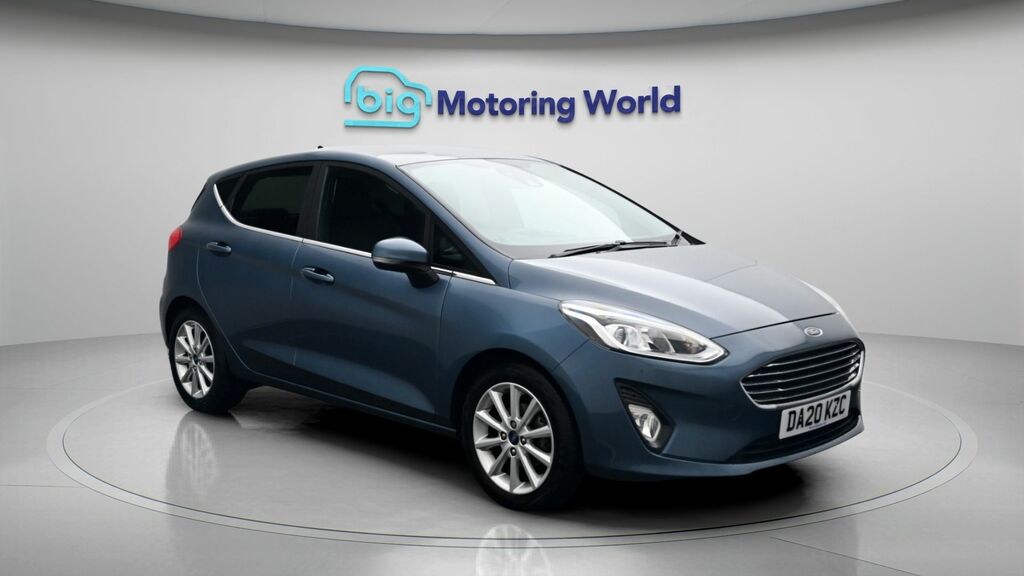 Ford Fiesta Titanium Blue
