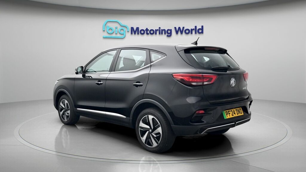 MG ZS Se Black #5