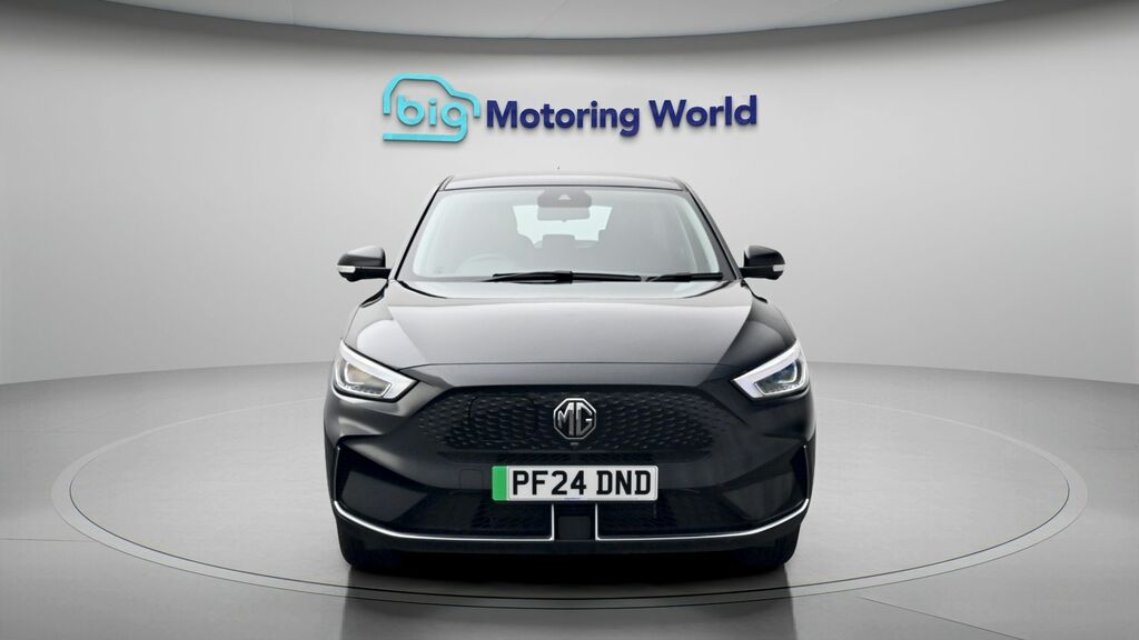 MG ZS Se Black #2