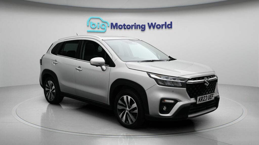 Suzuki S Cross Ultra Silver