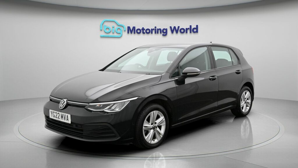 Volkswagen Golf Life Black #3