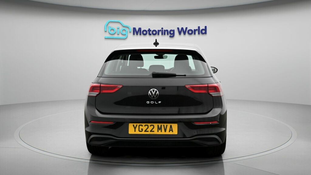 Volkswagen Golf Life Black #6