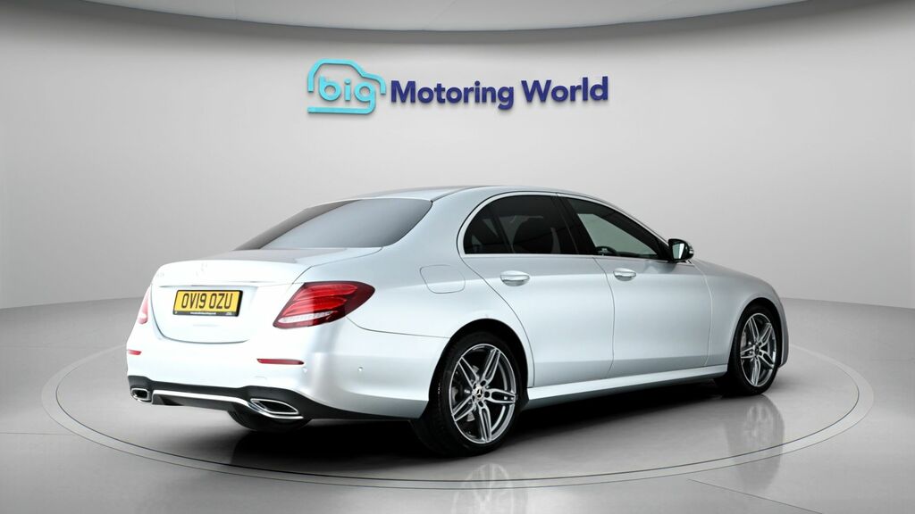 Mercedes-Benz E Class E300de Amg Line Premium 9G-tronic Black #7