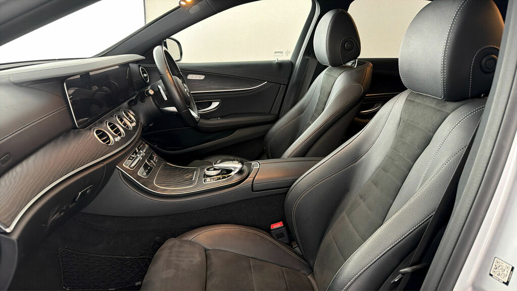 Mercedes-Benz E Class E300de Amg Line Premium 9G-tronic Black #13
