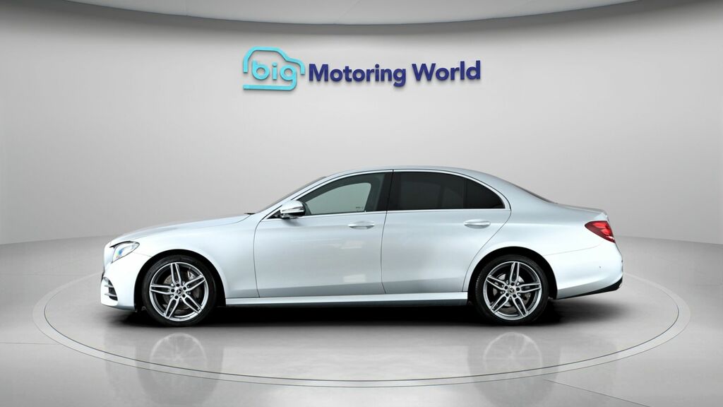 Mercedes-Benz E Class Amg Line Silver #4